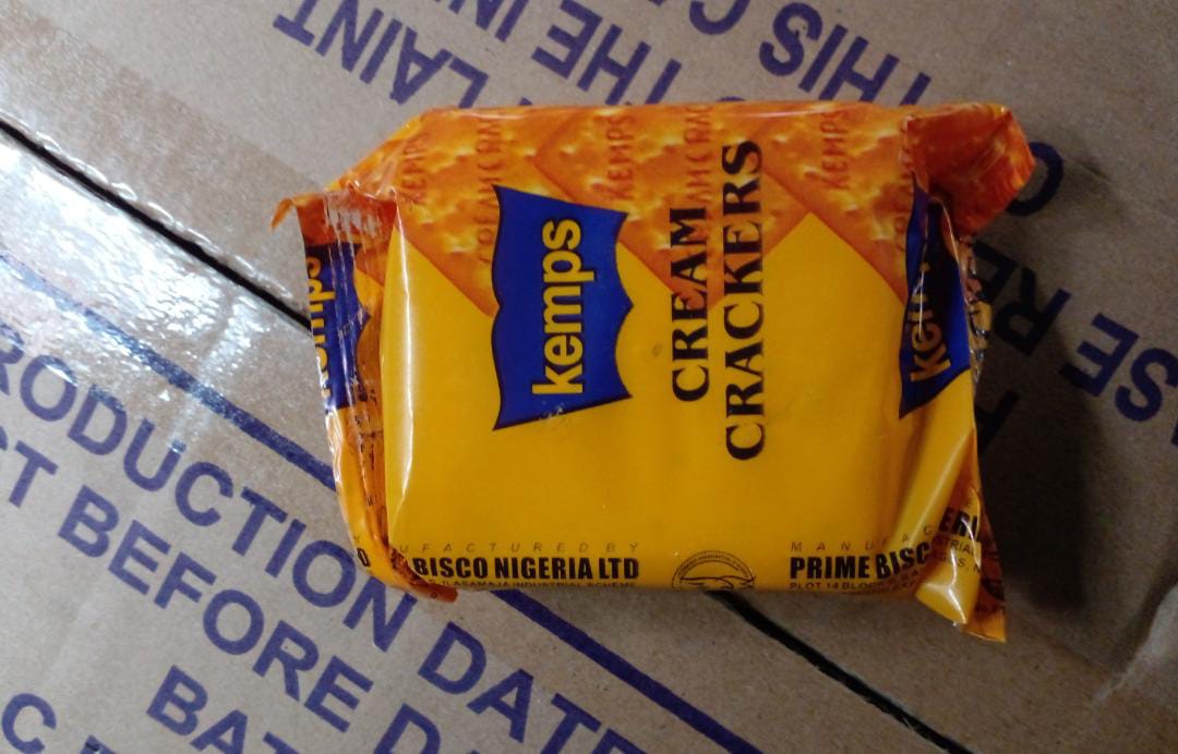 Kemps Cream Crackers - 40g